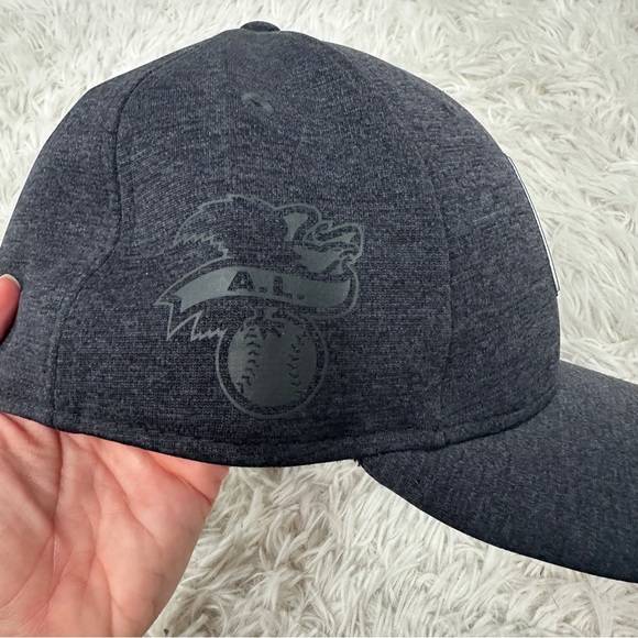 Boston Red Sox Clubhouse Low Profile 59FIFTY Hat. Size 7 3/8. Navy blue. - Picture 7 of 7